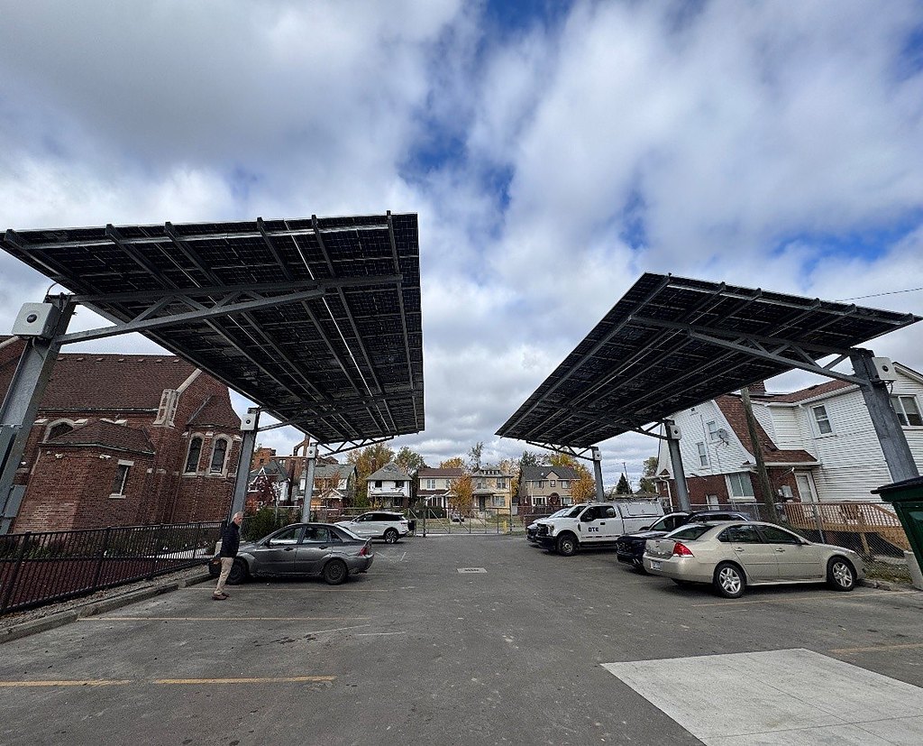 Cass Community solar carport, Detroit